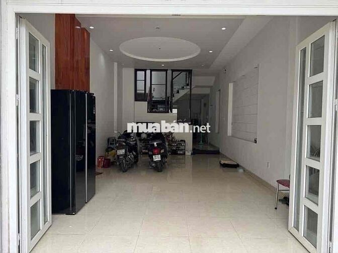 Bán nhà 4,5x18m đất 81m xd 2 Lầu