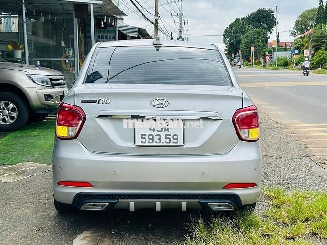 Hyundai Grand i10 2015 Sedan 1.2 MT - ko taxi