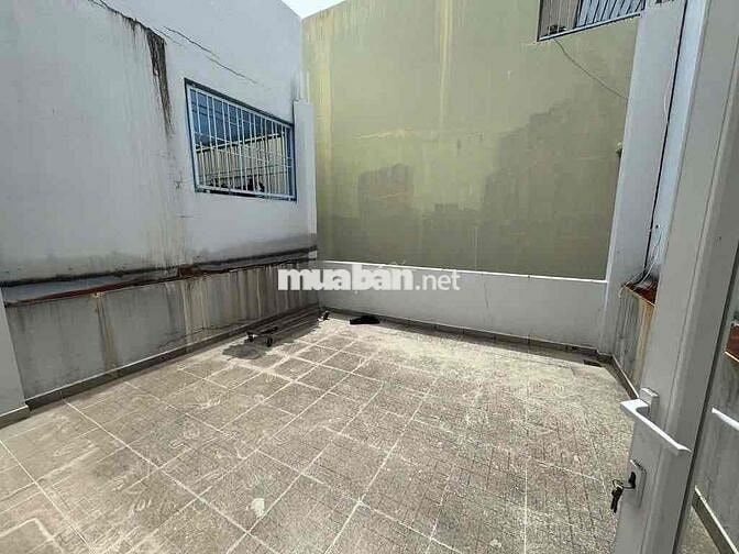 Bán nhà 4,5x18m đất 81m xd 2 Lầu