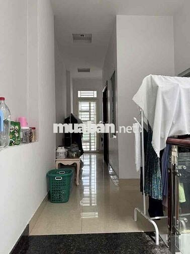Bán nhà 4,5x18m đất 81m xd 2 Lầu