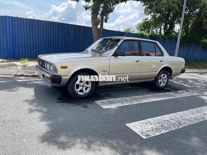 Toyota Corona trước năm 1980 - 19999 km
