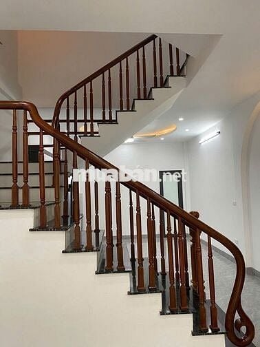 HOT!!! CHỈ 2ty5 CÓ NGAY NHÀ ĐẸP 4Tx33m, OTO ĐỖ, GẦN DỰ ÁN VIN ECO PARK