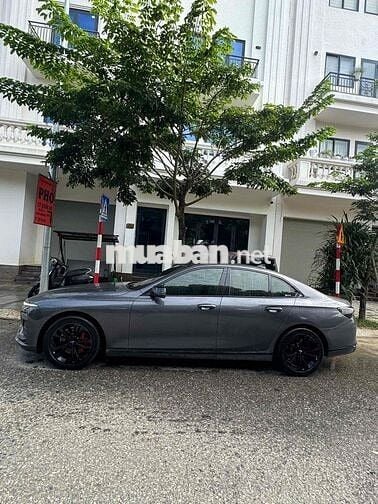 VinFast Lux A2.0 2022 A2.0 Tiêu chuẩn - 120000 km