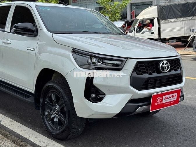 Toyota Hilux 2024 2.4L 4x2 AT - 8785 km