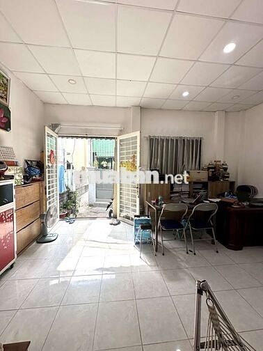 GIẢM SỐC 50TR VIP LINH TÂY.DT 72M2 GIÁ 3 TỶ X