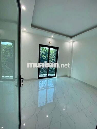 NHÀ 4T*32M2 TK ĐẸP-Ô TÔ ĐỖ CỬA NGÀY ĐÊM-SÁT CHỢ,TRƯỜNG-GIÁ CHỈ 2,99 TỶ