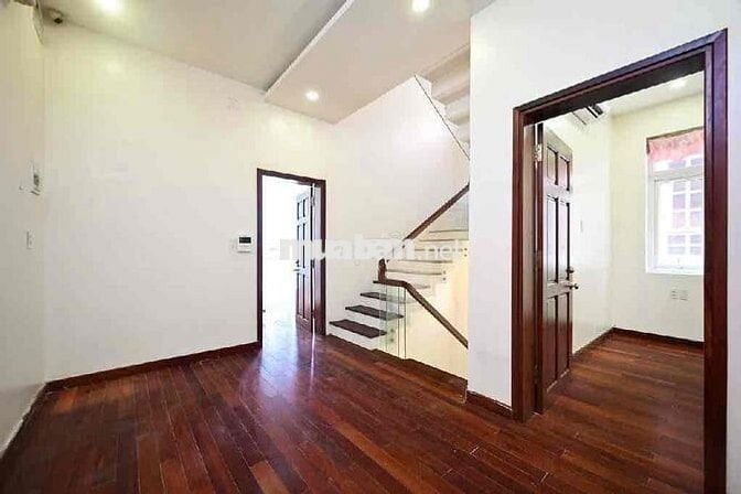 NHÀ BÁN P17 GÒ VẤP. 4 TẦNG 6,5x15 (91M2). OTO ĐỂ GARA. SHR VUÔNG A4
