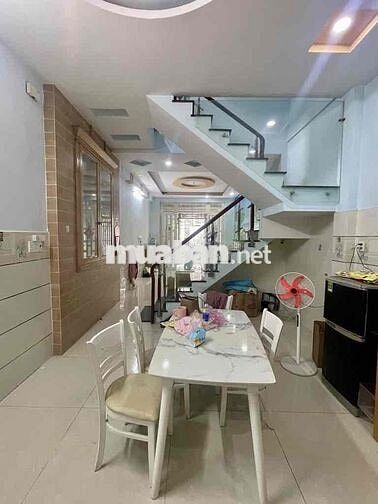 BÁN NHÀ NGAY NGÃ TƯ BỐN XÃ 4x14m HXH 5M 2TẦNG 2PN SHR