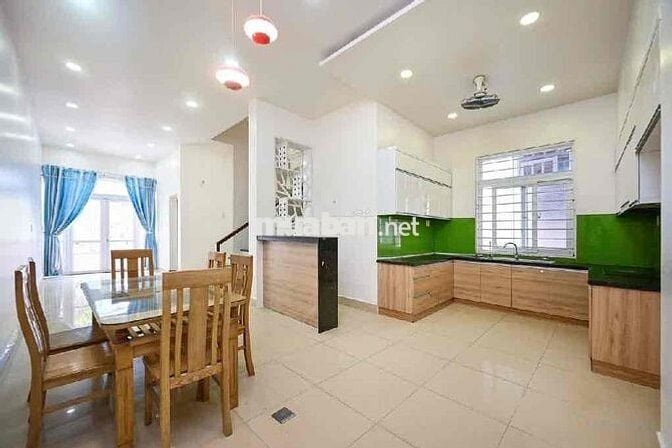 NHÀ BÁN P17 GÒ VẤP. 4 TẦNG 6,5x15 (91M2). OTO ĐỂ GARA. SHR VUÔNG A4