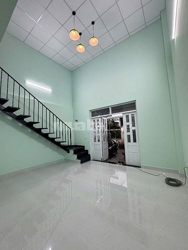 Nhà nguyên căn dọn vào ở ngay 
