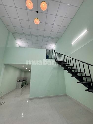 Nhà nguyên căn dọn vào ở ngay 