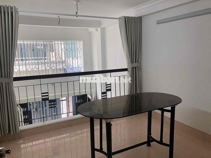 Nhà hẻm xe hơi DTSD 117m2, 4 phòng ngủ, Đường Nguyễn Cảnh Chân, Quận 1