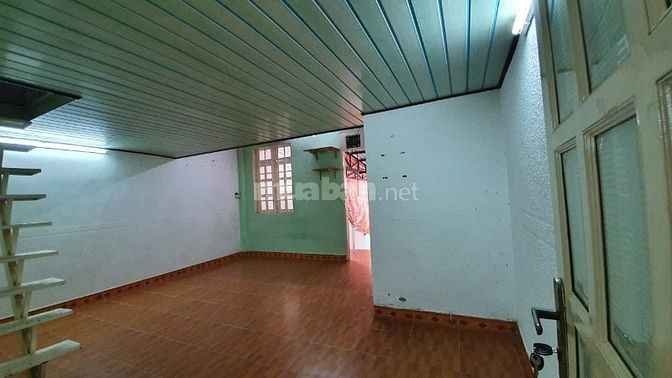 Cho thuê căn hộ Lầu 1 CC Trần Quốc Toản, P.V.T.Sáu, Q.3 giá 11tr