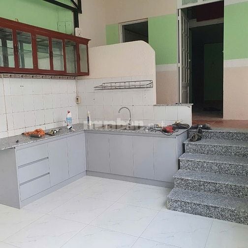 Cho thuê căn hộ Lầu 1 CC Trần Quốc Toản, P.V.T.Sáu, Q.3 giá 11tr