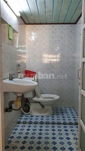 Cho thuê căn hộ Lầu 1 CC Trần Quốc Toản, P.V.T.Sáu, Q.3 giá 11tr