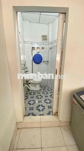 cho thuê nhà hẻm ba gác 2pn 2wc có máy lạnh, thành thái