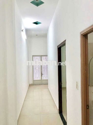 Nhà 120m2 Vừa ở Vừa Làm Kho Gần Cổng Vạn Phúc