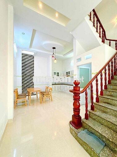 chính chủ cần bán căn nhà 5 m 13 m lâu