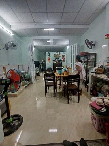 :Bán nhà mặt tiền Nguyễn Văn Lượng ngay Lotte 131m2 giá 25 tỷ.