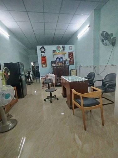 :Bán nhà mặt tiền Nguyễn Văn Lượng ngay Lotte 131m2 giá 25 tỷ.