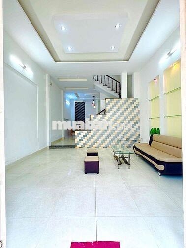 chính chủ cần bán căn nhà 5 m 13 m lâu