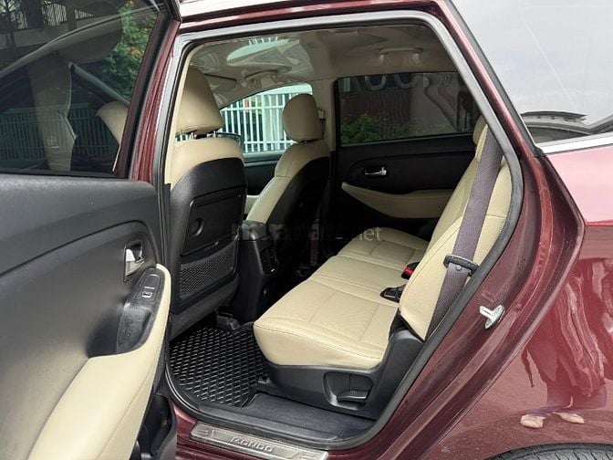Cần Bán kia rondo 2.0 sản xuất 2019 , xe zin đẹp, nội thất da zin