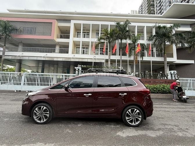Cần Bán kia rondo 2.0 sản xuất 2019 , xe zin đẹp, nội thất da zin