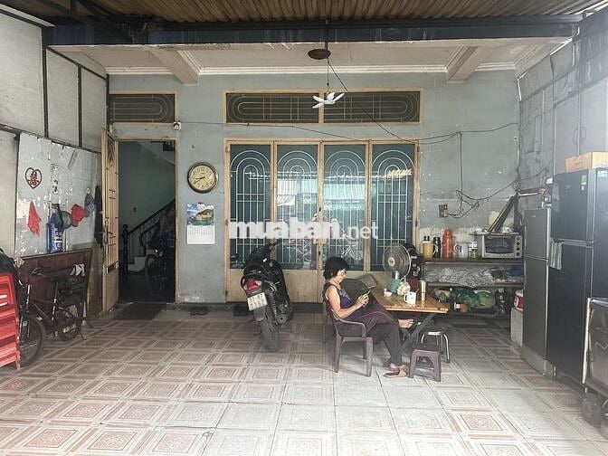 Nhà mặt tiền khu sầm uất quận Phú Nhuận có giá hợp lý