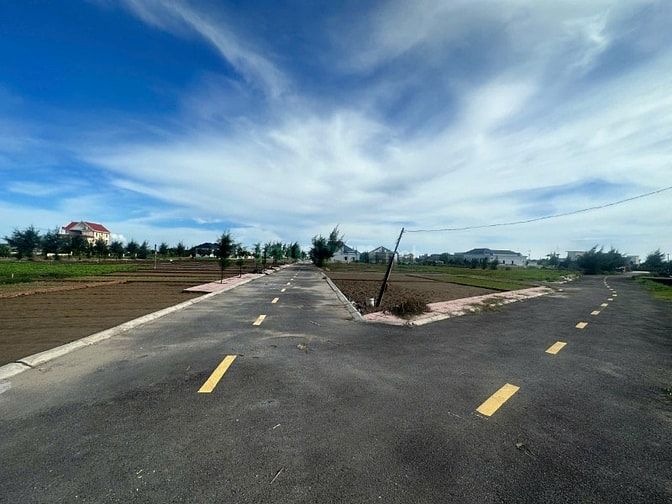 Chỉ 100m ra biển Quất Lâm, đường rộng thênh thang, giá chưa đến 2 tỷ