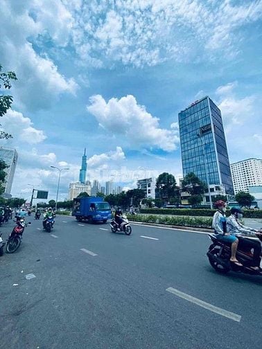 nhà cho thuê nguyên căn Đoàn Hoàng Min Phường Phù Tân DT 7mx 25m 1PN