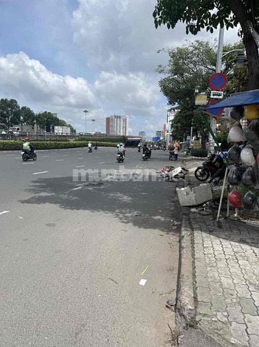 nhà cho thuê nguyên căn Đoàn Hoàng Min Phường Phù Tân DT 7mx 25m 1PN