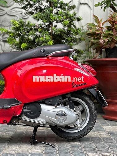 Vespa đèn vuông đời 214 hồ sơ cầm tay
