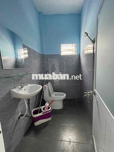 CHO THUÊ NHÀ GẦN CHỢ CHÁNH MỸ 3PN 2WC HẺM NGUYỄN VĂN LỘNG