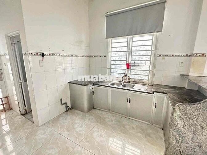 CHO THUÊ NHÀ GẦN CHỢ CHÁNH MỸ 3PN 2WC HẺM NGUYỄN VĂN LỘNG