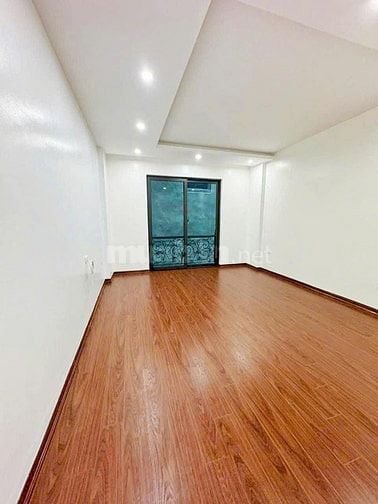 BÁN NHÀ ĐÔNG LA -HOÀI ĐỨC- 30M-5 TẦNG-4.3 TỶ -Ô TÔ ĐỖ CỔNG 