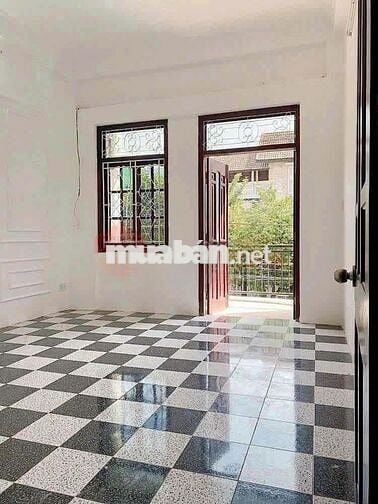Cho Thuê Nhà Đường Nguyễn Minh Hoàng, Tân Bình - Cho Làm CHDV / Tự Do