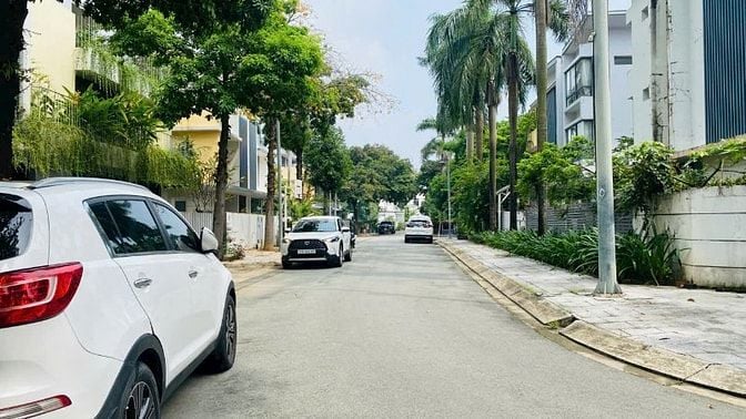 Bán nhà căn góc dự án The GarLand Quận 9 kdc Gia Hòa Art Villas 206m2 