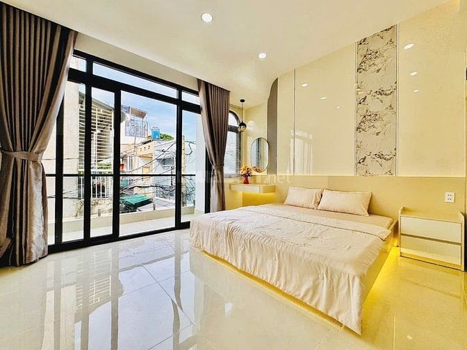 Nhà đang cho thuê 35Triệu/tháng cần bán 5.2Tỷ ngay Nguyễn Phúc Nguyên