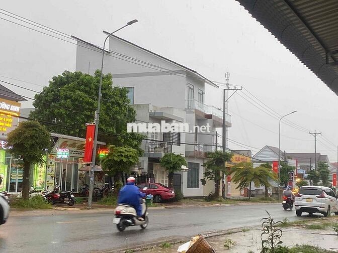 Bán lô đất có nhà ngay Huỳnh Minh Thanh- Hồ Tràm 1200m2