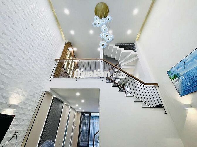 Nhà Gò Vấp 4 Tầng 3 PN Mới, Đủ Nội Thất