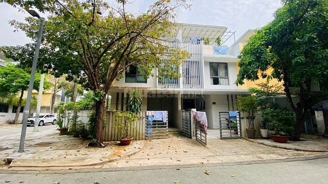 Bán nhà căn góc dự án The GarLand Quận 9 kdc Gia Hòa Art Villas 206m2 