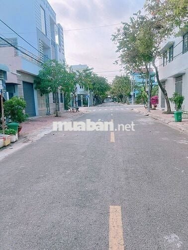 Bán nhà cấp 4 Lưu Hữu Phước,Bà Rịa, DT: 95m2 - Giá bán: 3 tỷ 300 triệu