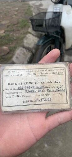 Nhà chật bán cho bác nào chơi xe hoặc đi công trìn