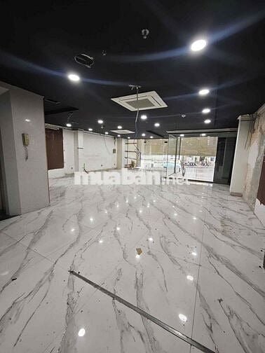 Cho Thuê Toà Nhà 19 Hoàng Việt Phường 4 Quận Tân Bình