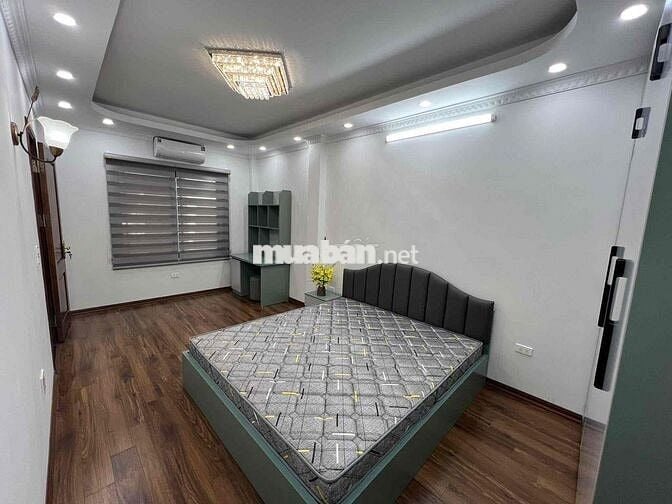 Cực Hiếm! Nhà Phố Cát Linh -Ngõ To Rộng Thoáng15m Ra mặt Phố Chỉ10,1ty