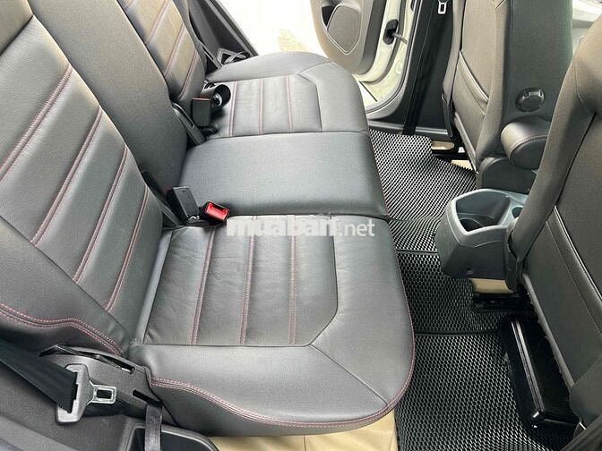 Ford EcoSport 2016 Titanium màu trắng 20.000km 99%