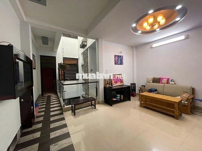 Cho Thuê Nhà Đường Lê Văn Sỹ, Phú Nhuận - Ngang 6m - Xe Hơi - Nhà Đẹp