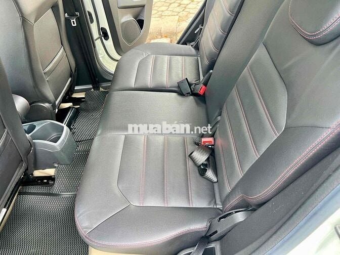 Ford EcoSport 2016 Titanium màu trắng 20.000km 99%