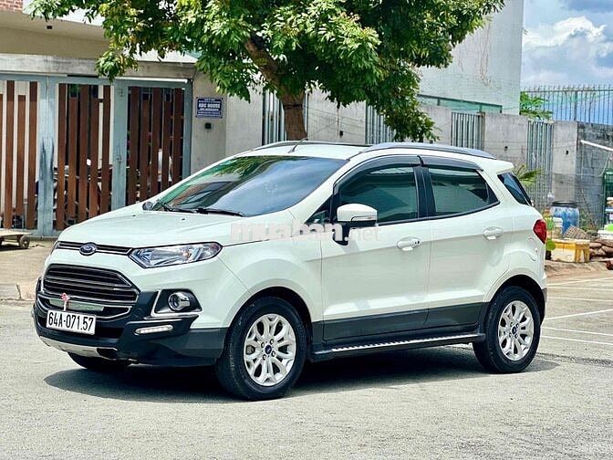 Ford EcoSport 2016 Titanium màu trắng 20.000km 99%