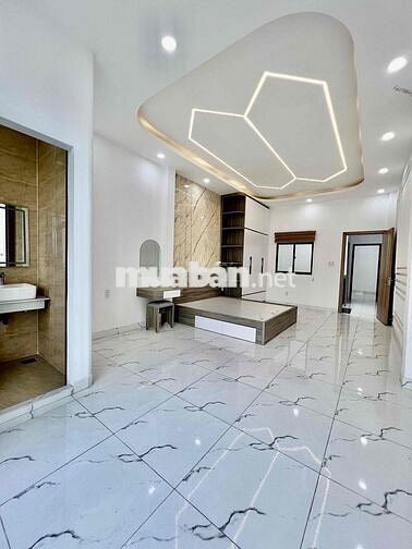 Nhà Mới Xây 100% DT 4x22m 1Trệt 1Lầu 3Pn 3Wc Sân Đậu Ôtô Ngã Tư Ga Q12